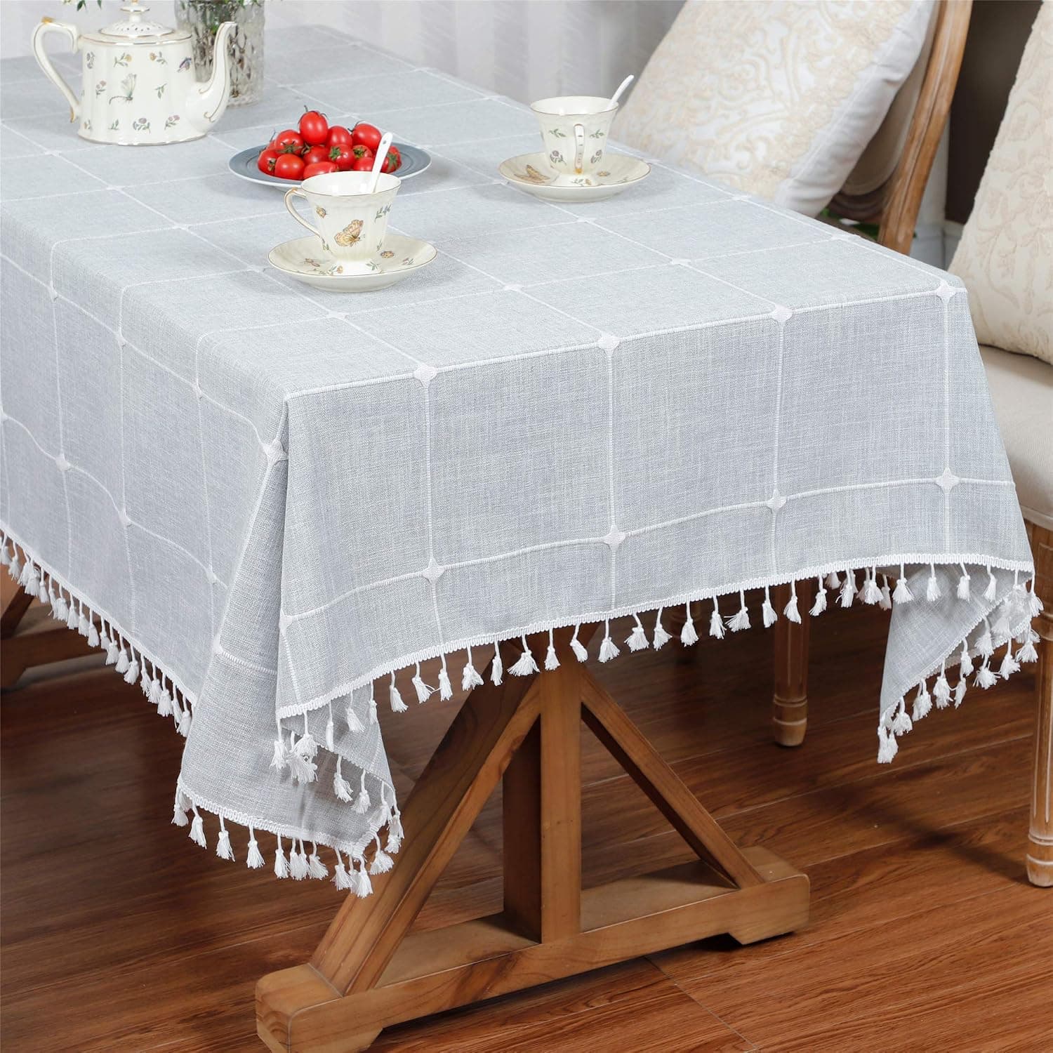LUCKYHOUSEHOME Checked Lattice Tablecloth Embroidery Tassel Table Cover for Home Kitchen Dinning Tabletop Rectangle 55 x 70 Inch, Gray